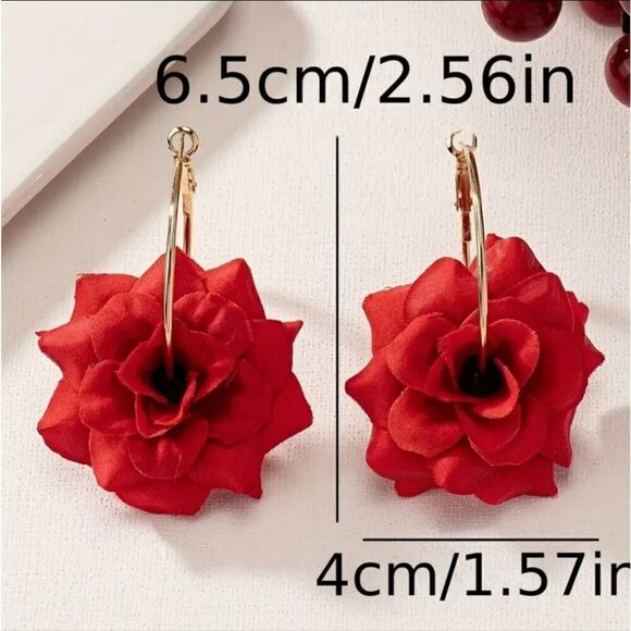 Hoop Earrings with Elegant Red Flower Design Unique and Bohemian Style - Picture 4 of 5